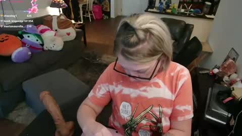 Alice Liddell online show from October 1, 2025, 8:15 pm