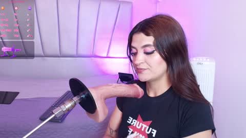 alicemillerr_ online show from January 13, 2025, 7:10 pm