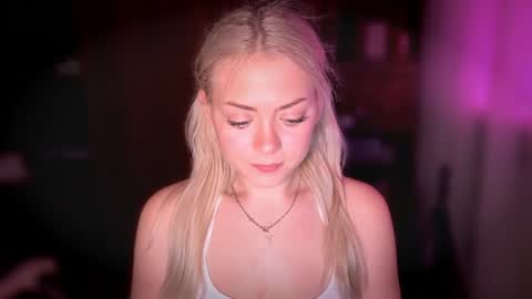 aliceoceaneyes online show from October 30, 2025, 4:52 pm