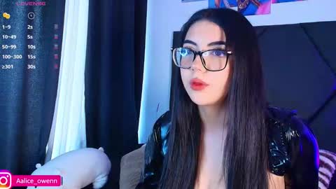 Alice online show from November 4, 2025, 9:14 pm