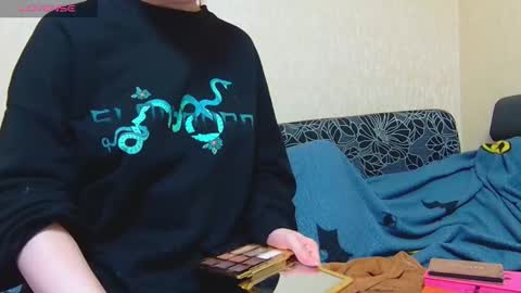 AliceWoolfy online show from October 28, 2025, 12:58 am