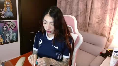 Snapshot of alicia_key_ chatting on October 2, 2025, 3:02 am ALICIA online show from October 2, 2025, 3:02 am