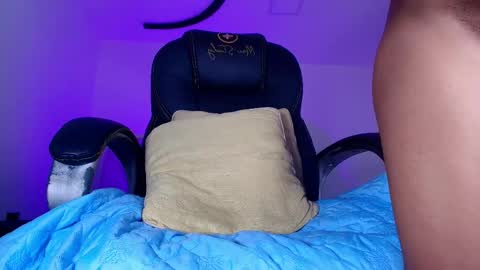 Alicia Kyse  online show from April 15, 2026, 1:12 am