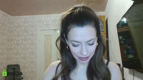 Alicia online show from December 16, 2024, 4:13 am