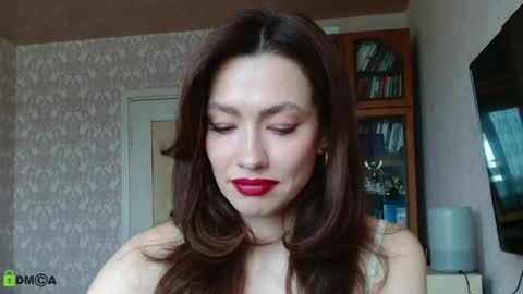 Alicia online show from May 13, 2026, 6:55 am