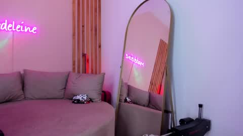 Snapshot of alicia_summer_ chatting on June 2, 2026, 8:44 pm alicia_summer_ online show from June 2, 2026, 8:44 pm