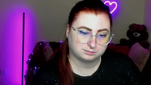 Snapshot of aliciaaared_kis chatting on April 13, 2026, 11:27 am Alicia online show from April 13, 2026, 11:27 am