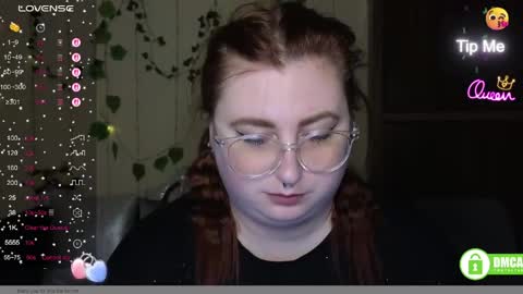 Snapshot of aliciaaared_kis chatting on May 5, 2026, 5:37 am Alicia online show from May 5, 2026, 5:37 am