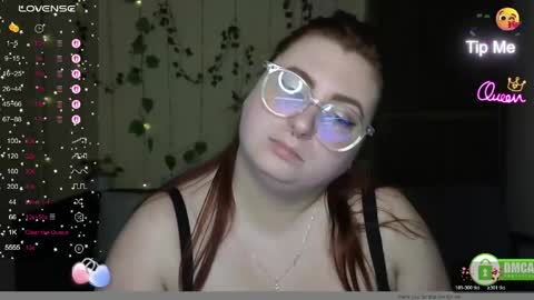Snapshot of aliciaaared_kis chatting on May 17, 2026, 5:27 am Alicia online show from May 17, 2026, 5:27 am