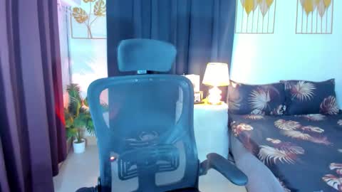 aliciacum online show from October 30, 2025, 2:02 am