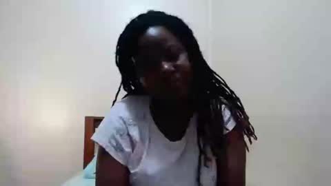 alicialust1 online show from February 14, 2025, 5:25 pm