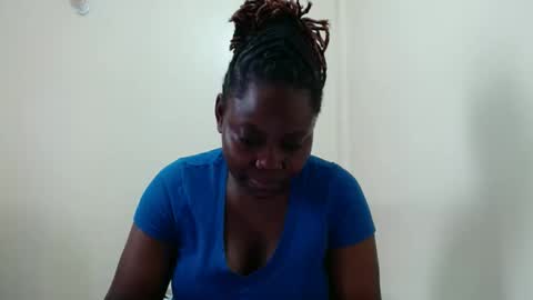 alicialust1 online show from March 9, 2025, 5:33 am