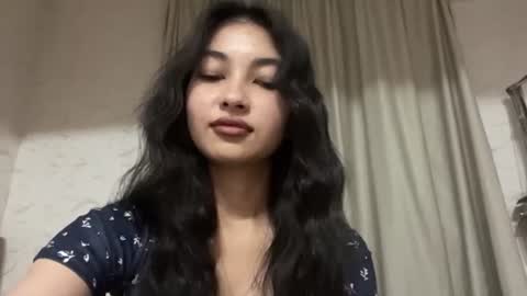 Snapshot of alicianau chatting on July 29, 2026, 4:05 pm Leila online show from July 29, 2026, 4:05 pm