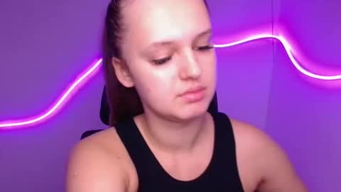 Snapshot of alicie_dream_ chatting on September 23, 2025, 5:10 am Alicie online show from September 23, 2025, 5:10 am