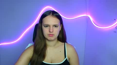 Snapshot of alicie_dream_ chatting on September 28, 2025, 5:13 am Alicie online show from September 28, 2025, 5:13 am