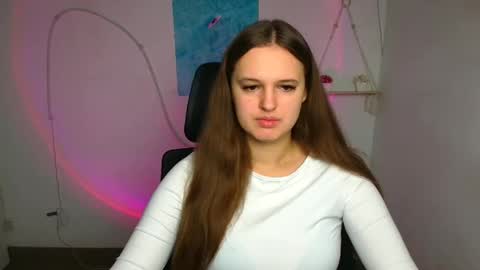 Snapshot of alicie_dream_ chatting on October 28, 2025, 6:50 am Alicie online show from October 28, 2025, 6:50 am