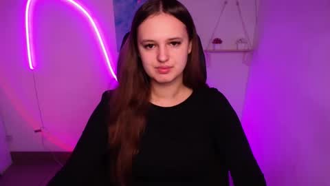 Snapshot of alicie_dream_ chatting on November 2, 2025, 6:27 am Alicie online show from November 2, 2025, 6:27 am