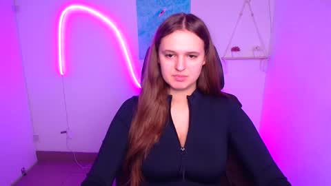 Snapshot of alicie_dream_ chatting on November 14, 2025, 12:26 pm Alicie online show from November 14, 2025, 12:26 pm