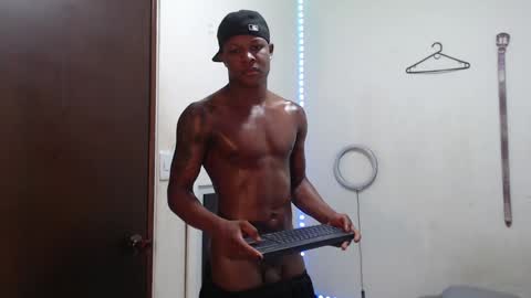 Snapshot of alid_17 chatting on January 4, 2025, 8:17 am Alid 17 online show from January 4, 2025, 8:17 am