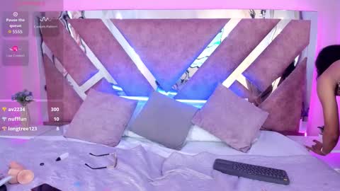 Ali Diaz online show from October 18, 2025, 8:09 pm