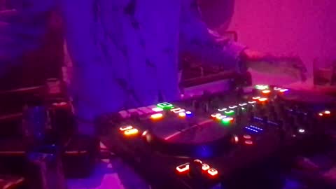 Snapshot of alien8720 chatting on January 28, 2025, 6:28 pm busco rockera online show from January 28, 2025, 6:28 pm