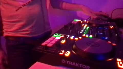 Snapshot of alien8720 chatting on February 24, 2025, 10:14 pm busco rockera online show from February 24, 2025, 10:14 pm