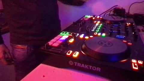 Snapshot of alien8720 chatting on February 28, 2025, 1:15 am busco rockera online show from February 28, 2025, 1:15 am