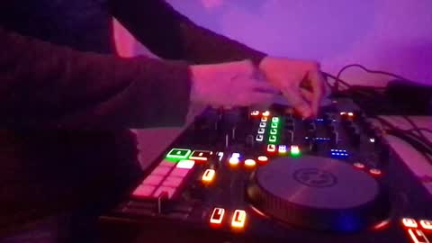 Snapshot of alien8720 chatting on February 28, 2025, 8:28 pm busco rockera online show from February 28, 2025, 8:28 pm