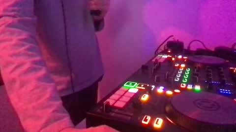 Snapshot of alien8720 chatting on March 12, 2025, 10:50 pm busco rockera online show from March 12, 2025, 10:50 pm