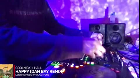 Snapshot of alien8720 chatting on October 7, 2025, 6:27 pm busco rockera online show from October 7, 2025, 6:27 pm