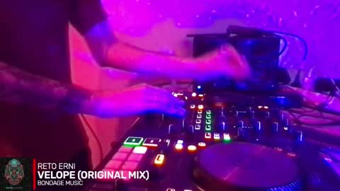 Snapshot of alien8720 chatting on October 9, 2025, 5:55 pm busco rockera online show from October 9, 2025, 5:55 pm