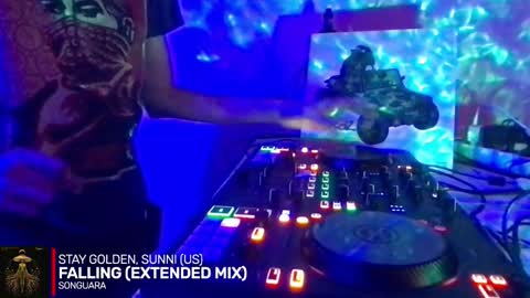 Snapshot of alien8720 chatting on October 16, 2025, 6:31 pm busco rockera online show from October 16, 2025, 6:31 pm