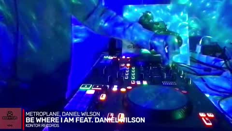 Snapshot of alien8720 chatting on October 18, 2025, 5:35 pm busco rockera online show from October 18, 2025, 5:35 pm