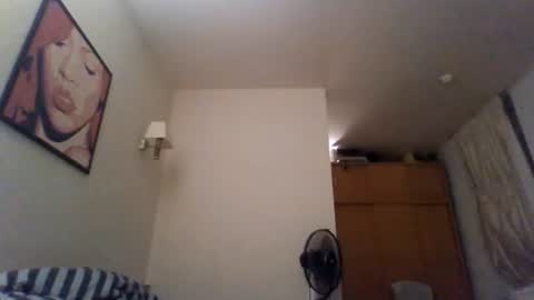 alien_alien online show from August 9, 2026, 1:07 am
