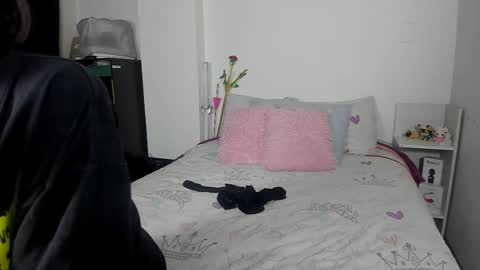 Snapshot of alien_universe chatting on March 11, 2025, 2:10 am Aiko Independent Model online show from March 11, 2025, 2:10 am