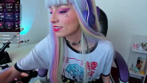 Snapshot of alien_universe chatting on September 21, 2025, 6:20 pm Aiko Independent Model online show from September 21, 2025, 6:20 pm