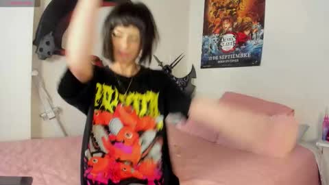 Snapshot of alien_universe chatting on October 25, 2025, 9:09 pm Aiko Independent Model online show from October 25, 2025, 9:09 pm