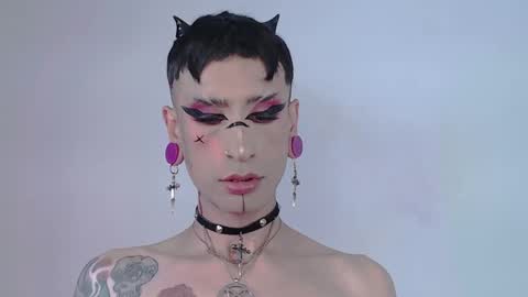     online show from October 2, 2025, 2:18 am