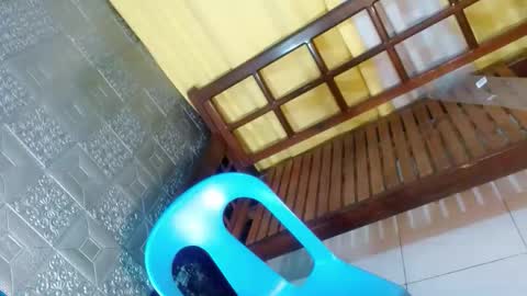 aliexagrey online show from April 4, 2026, 8:12 am