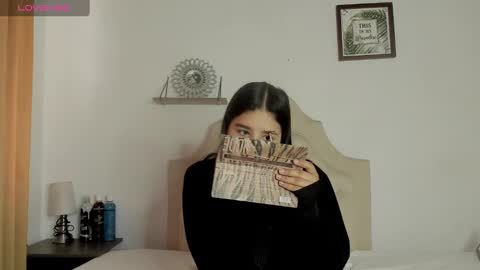 Snapshot of aliice_walker_ chatting on January 29, 2025, 1:07 pm aliice_walker_ online show from January 29, 2025, 1:07 pm