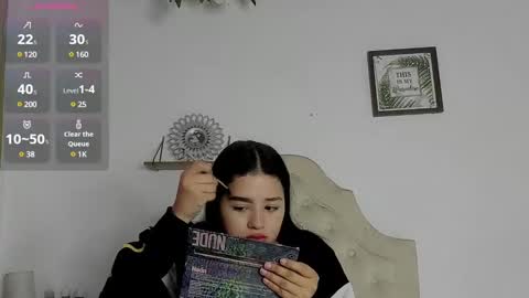 Snapshot of aliice_walker_ chatting on February 3, 2025, 12:14 pm aliice_walker_ online show from February 3, 2025, 12:14 pm