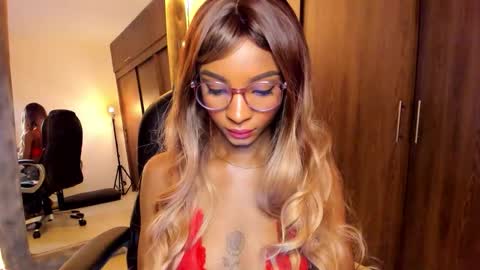 Snapshot of alika_houston chatting on October 21, 2025, 3:40 am IG Alik nasso online show from October 21, 2025, 3:40 am