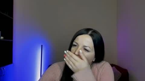 Snapshot of alika_lorens_talk chatting on March 5, 2025, 1:42 am Alika online show from March 5, 2025, 1:42 am