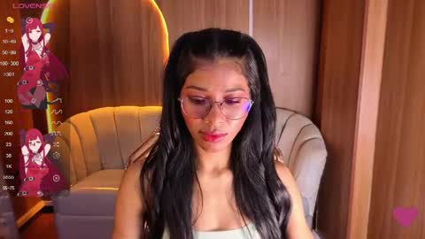 Snapshot of alina_b_ chatting on June 8, 2026, 7:58 pm alina_b_ online show from June 8, 2026, 7:58 pm