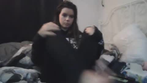 Snapshot of alina_nightshade chatting on May 28, 2026, 5:49 am Alina Nightshade online show from May 28, 2026, 5:49 am