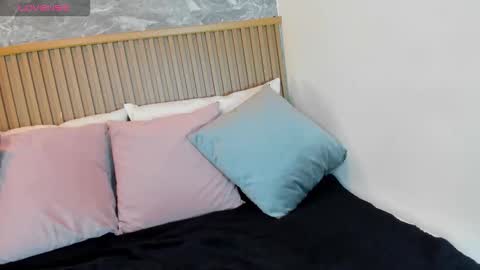 Snapshot of alina_sauvage_ chatting on February 8, 2026, 8:34 pm alina online show from February 8, 2026, 8:34 pm