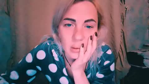 Snapshot of alinafrey_ chatting on October 30, 2025, 8:20 pm Alina online show from October 30, 2025, 8:20 pm