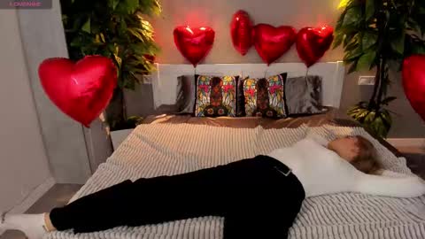 Alina online show from February 12, 2026, 8:37 pm