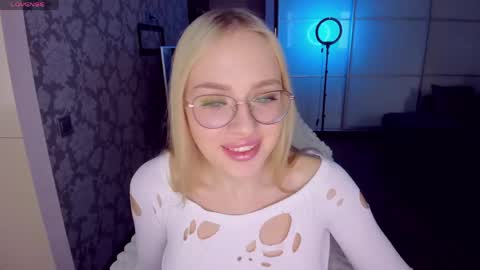 alinaocean online show from May 17, 2026, 10:44 am