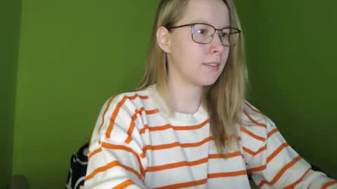 Snapshot of alinasei chatting on March 2, 2026, 7:15 am alinasei online show from March 2, 2026, 7:15 am